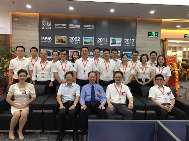 bv伟德体育官方网站劉秘書長參加宏源集團深圳分公司喬遷開業暨產品技術交流會